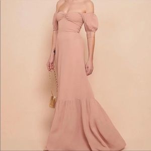 Reformation Farrow Dress size 8p
color blush